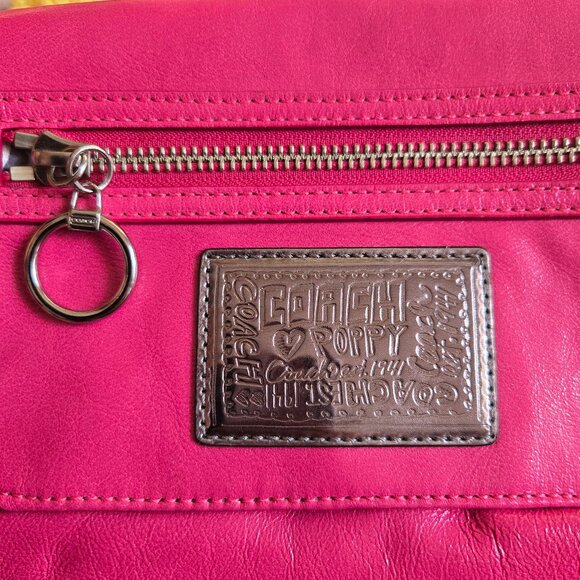 Coach Poppy Pink Liquid Gloss Purse - Picture 8 of 14